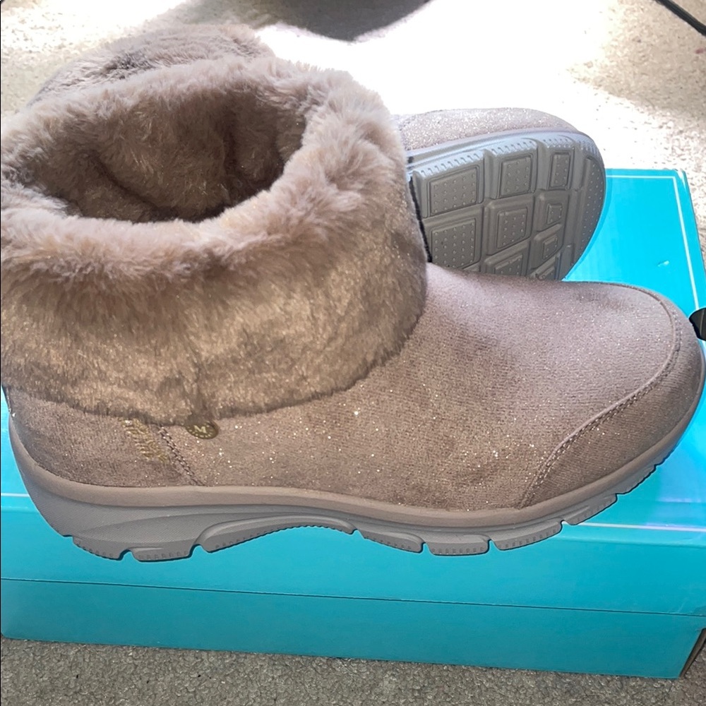 Skechers Tan and Gold Ankle Boots with Plush Lining - Picture 3 of 12